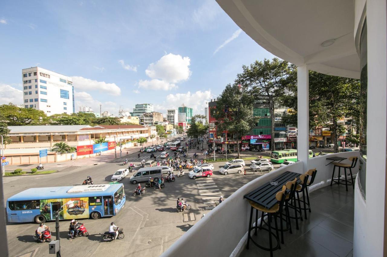 Scandinavian Apartment With Balcony In Bui Vien Ho Chi Minh-staden Exteriör bild